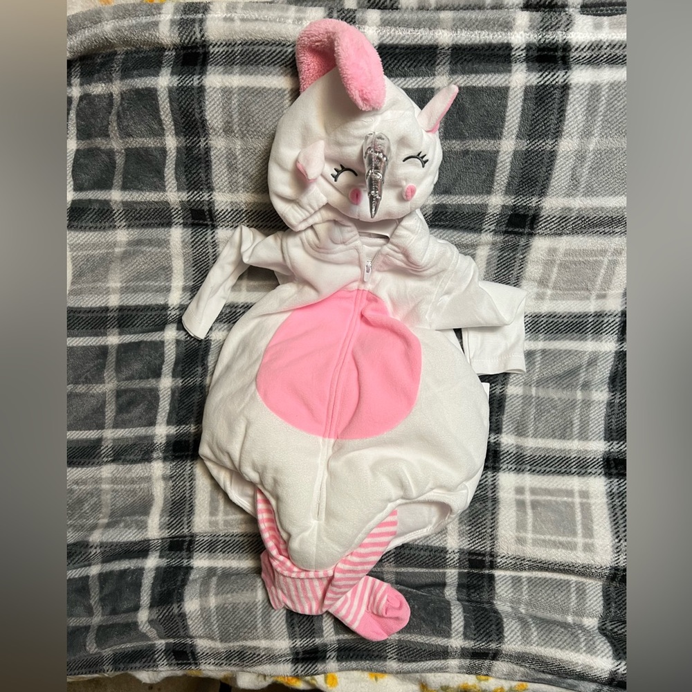 New Carters 3 piece set size 6-9 months